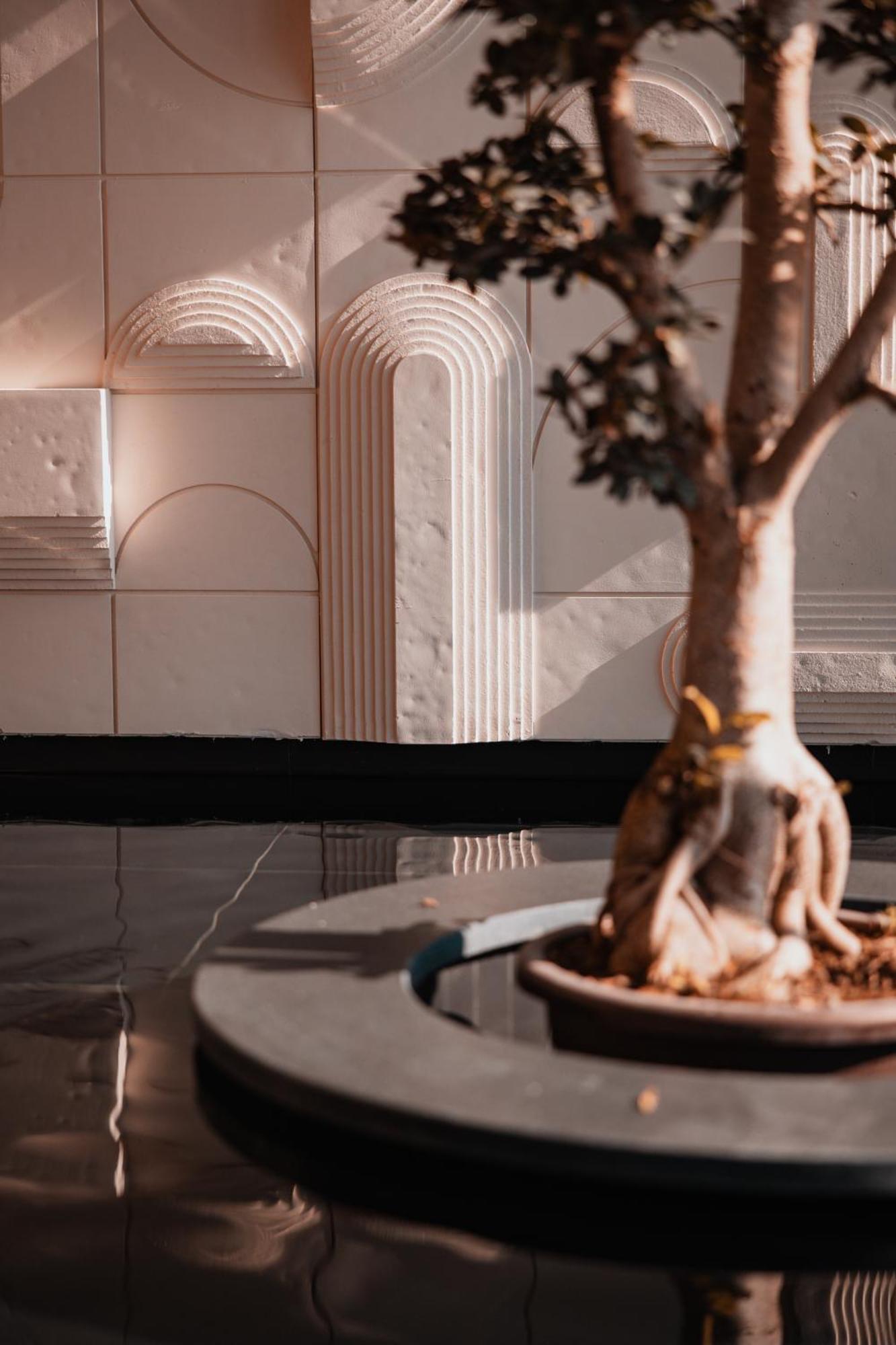 Royal G Deluxe Hotel Shkallnur Ngoại thất bức ảnh