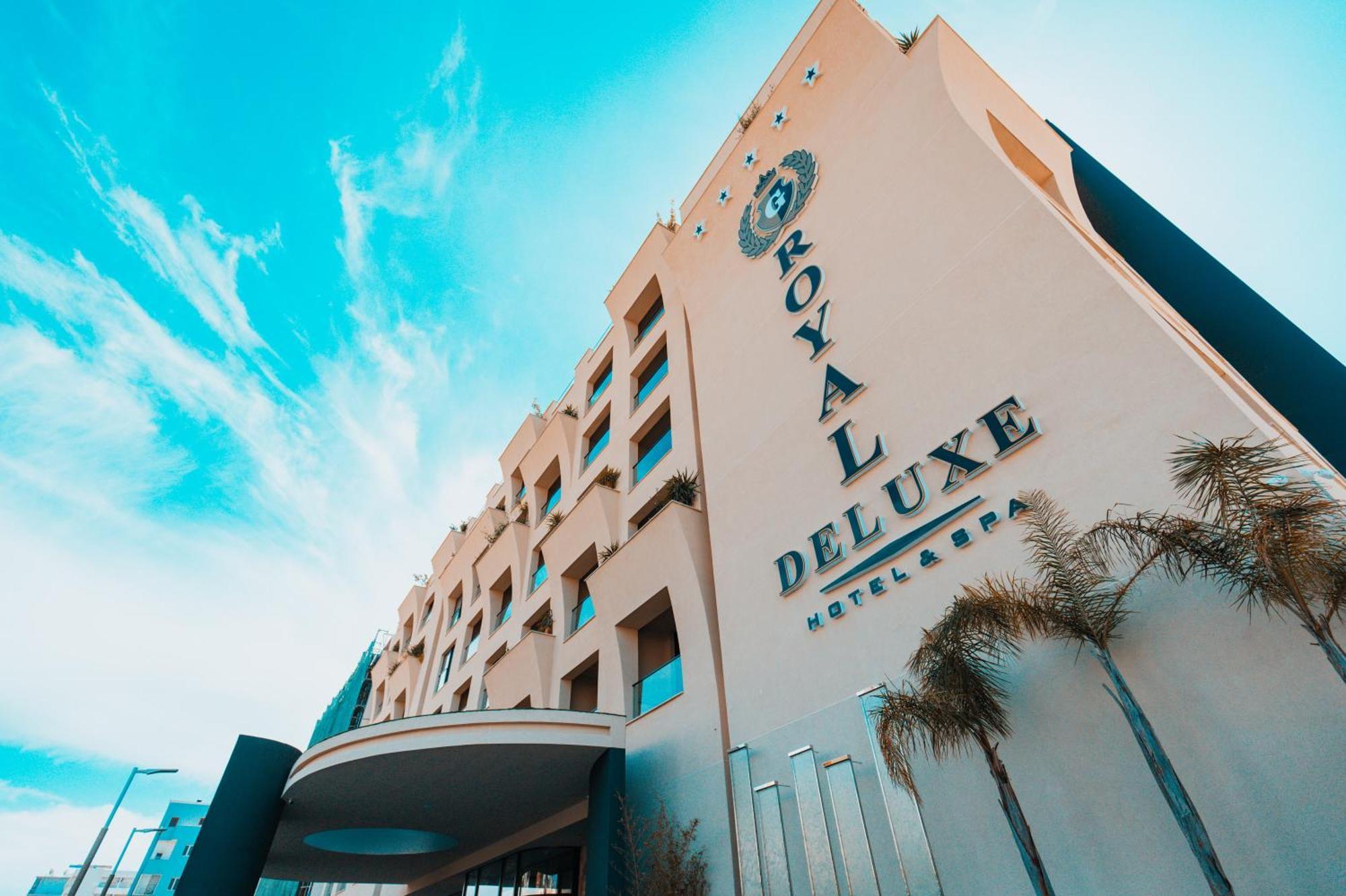 Royal G Deluxe Hotel Shkallnur Ngoại thất bức ảnh