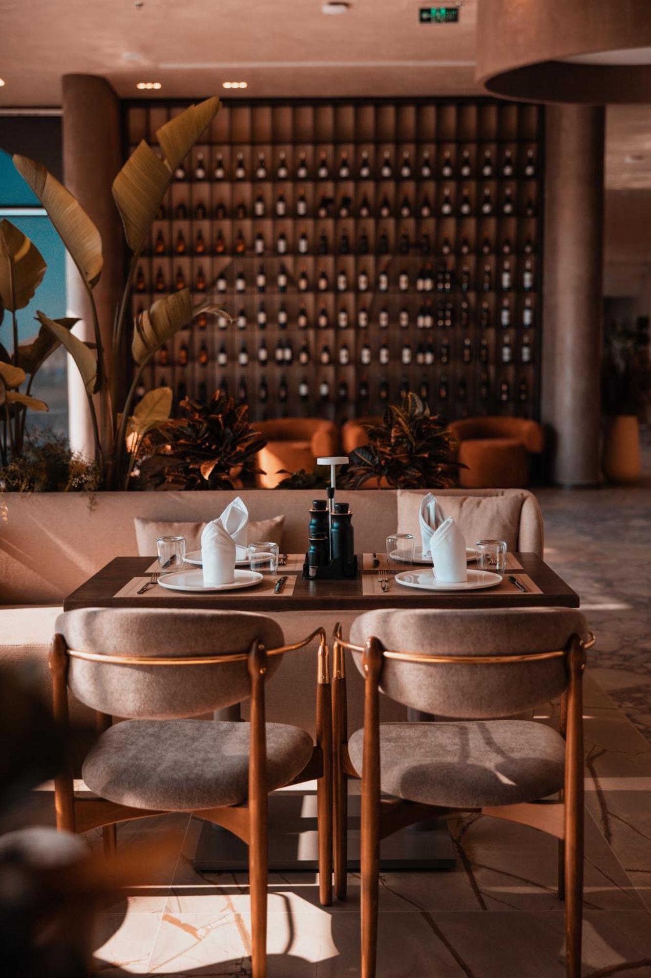 Royal G Deluxe Hotel Shkallnur Ngoại thất bức ảnh