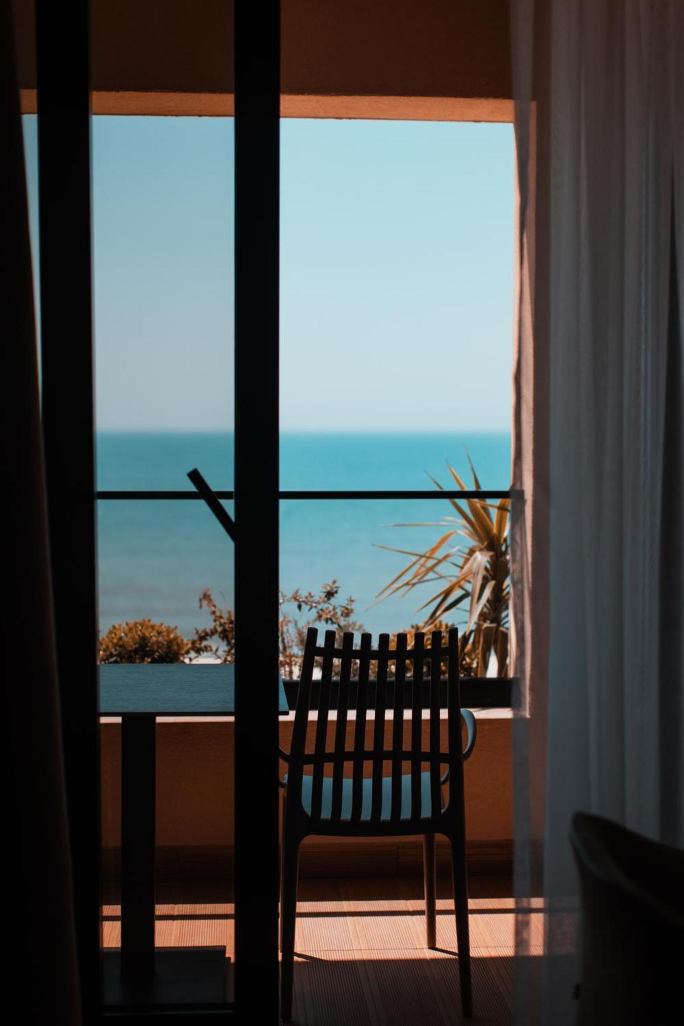 Royal G Deluxe Hotel Shkallnur Ngoại thất bức ảnh