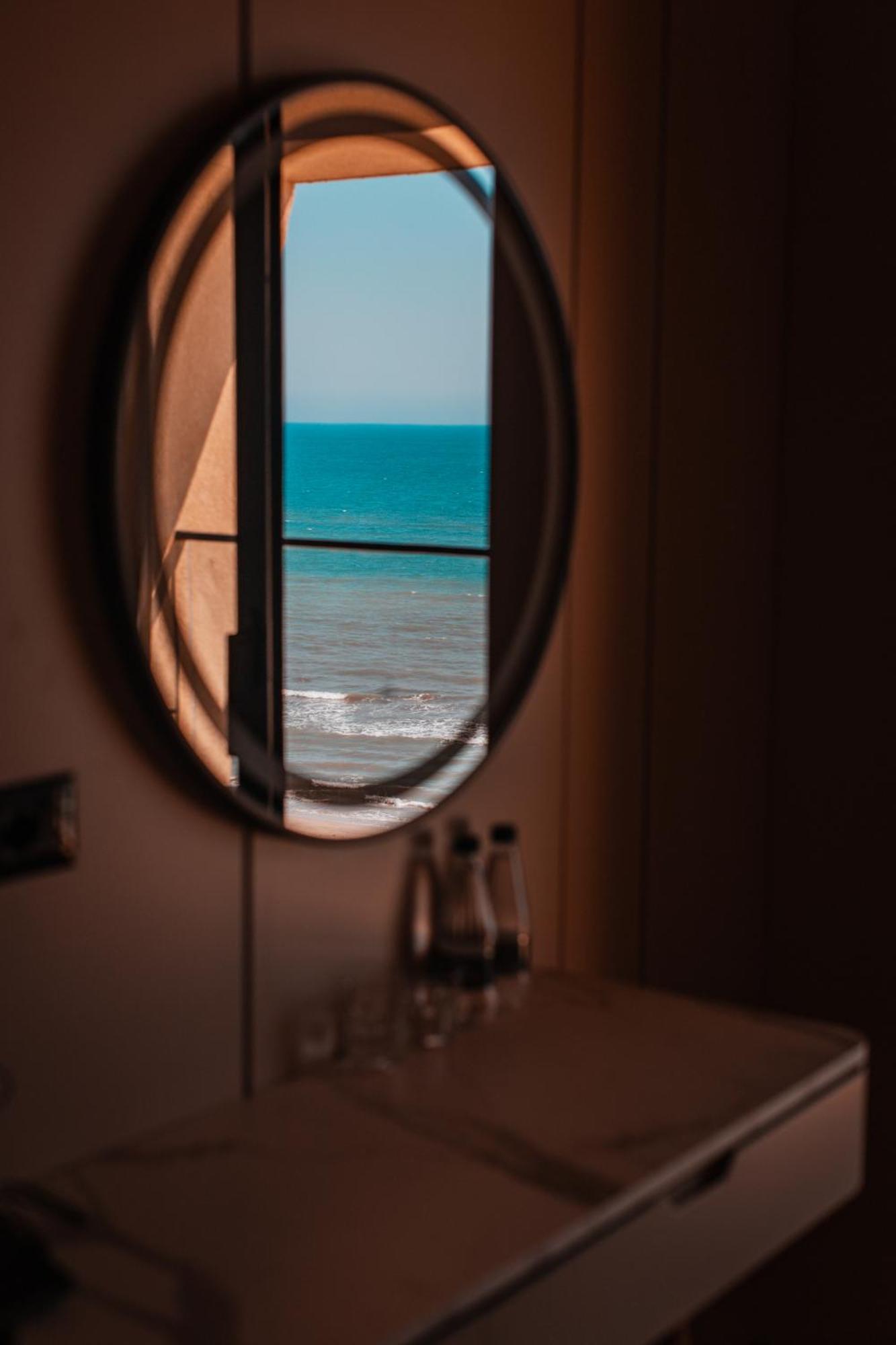 Royal G Deluxe Hotel Shkallnur Ngoại thất bức ảnh
